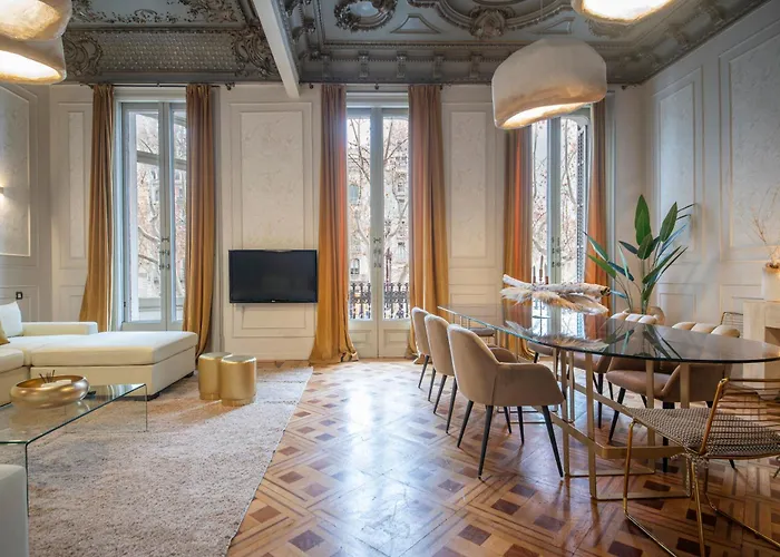 You Stylish City Center Apartments